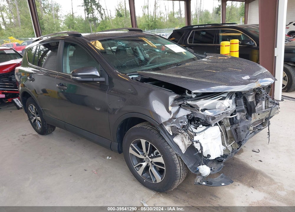 2017 TOYOTA RAV4 XLE VIN: 2T3RFREV3HW660510