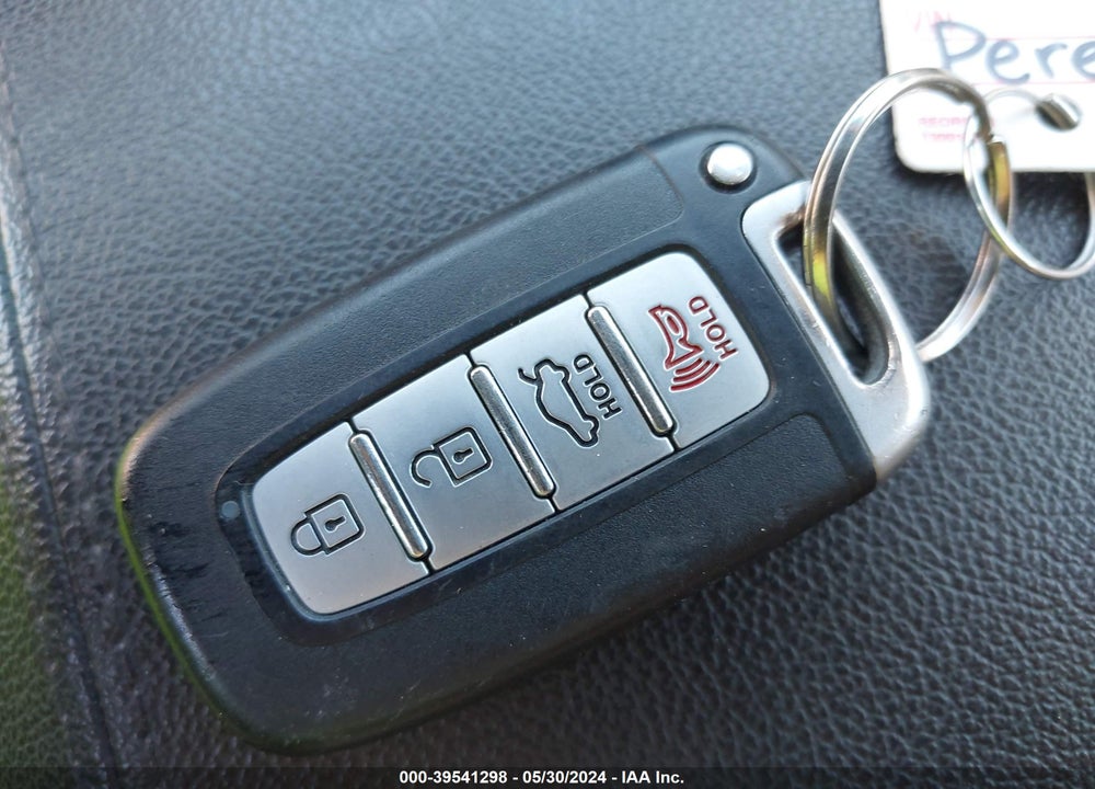 2015 HYUNDAI SONATA HYBRID VIN: KMHEC4A40FA132843