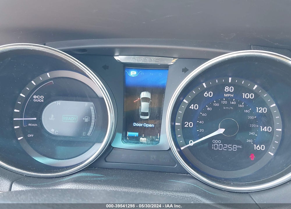 2015 HYUNDAI SONATA HYBRID VIN: KMHEC4A40FA132843