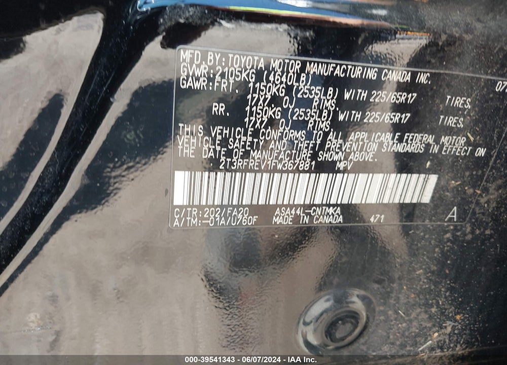 2015 TOYOTA RAV4 XLE VIN: 2T3RFREV1FW367881