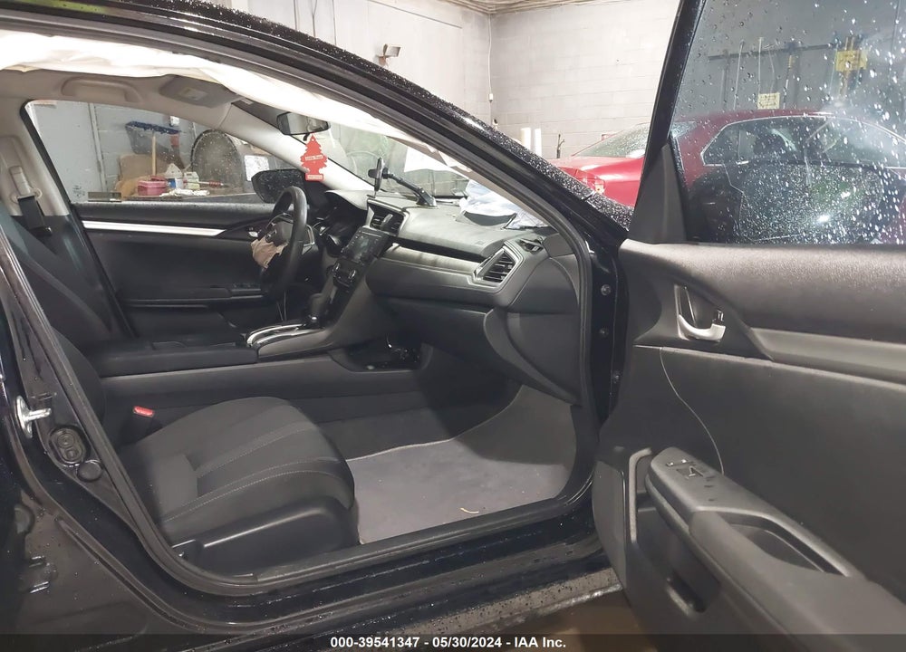 2019 HONDA CIVIC LX VIN: 2HGFC2F67KH580176