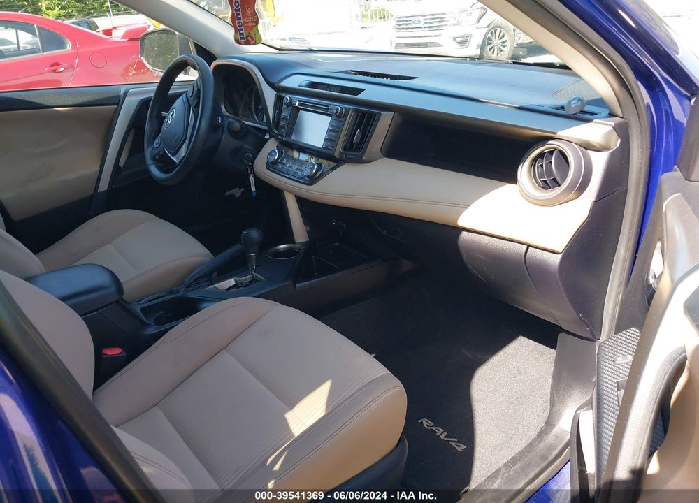 2015 TOYOTA RAV4 XLE VIN: 2T3WFREV4FW169508