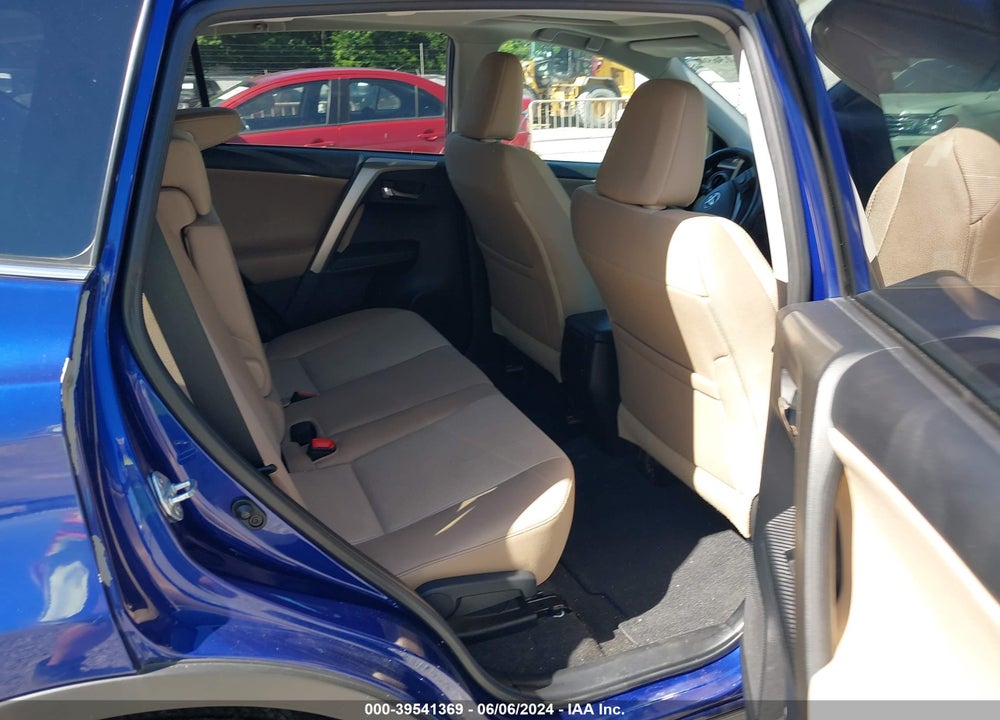 2015 TOYOTA RAV4 XLE VIN: 2T3WFREV4FW169508