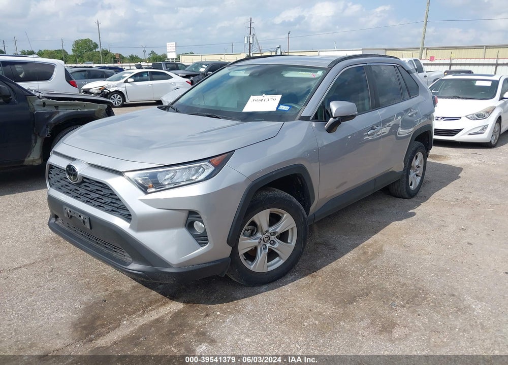 2021 TOYOTA RAV4 XLE VIN: 2T3P1RFV0MC192171