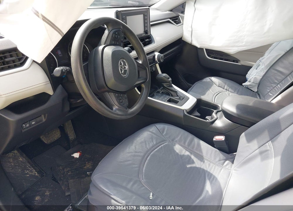 2021 TOYOTA RAV4 XLE VIN: 2T3P1RFV0MC192171