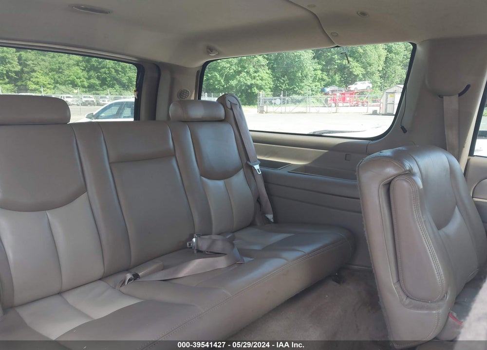 2004 GMC YUKON XL 1500 DENALI VIN: 1GKFK66U34J162470