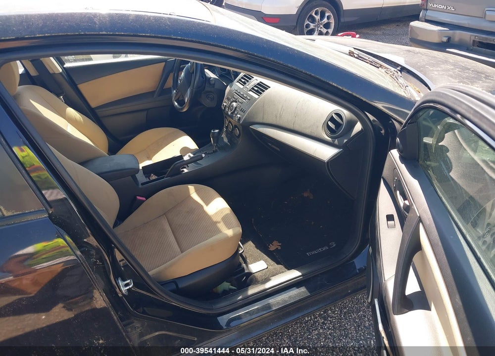 2013 MAZDA 3 I TOURING VIN: JM1BL1LP8D1823094