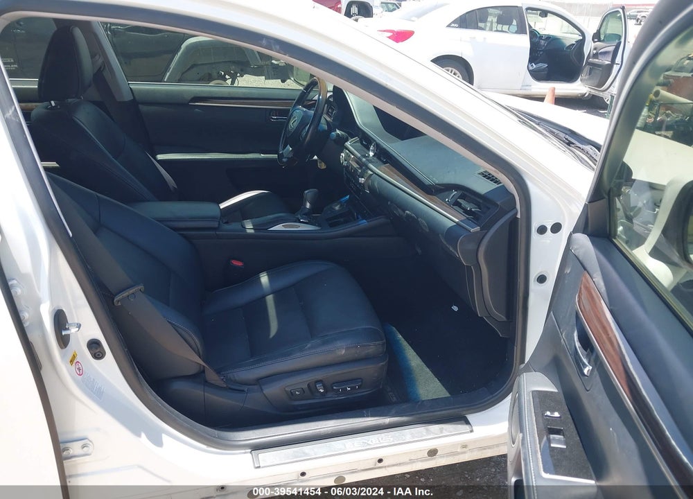 2016 LEXUS ES 350 VIN: JTHBK1GG0G2229531