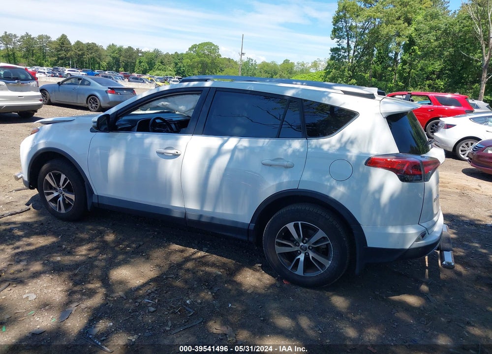 2018 TOYOTA RAV4 XLE VIN: JTMRFREV8JJ723878