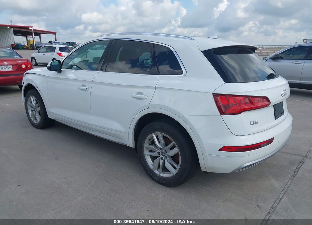 2020 AUDI Q5 PREMIUM 45 TFSI QUATTRO S TRONIC/TITANIUM PREMIUM 45 TFSI QUATTRO S TRONIC VIN: WA1ANAFY7L2020726
