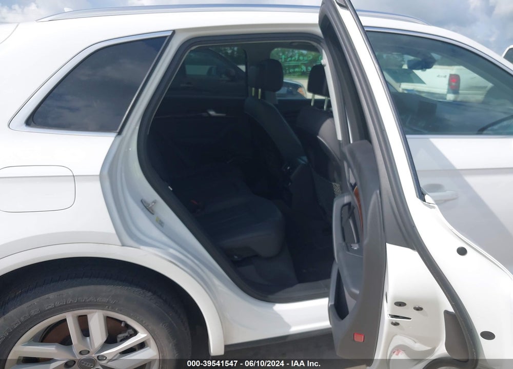 2020 AUDI Q5 PREMIUM 45 TFSI QUATTRO S TRONIC/TITANIUM PREMIUM 45 TFSI QUATTRO S TRONIC VIN: WA1ANAFY7L2020726