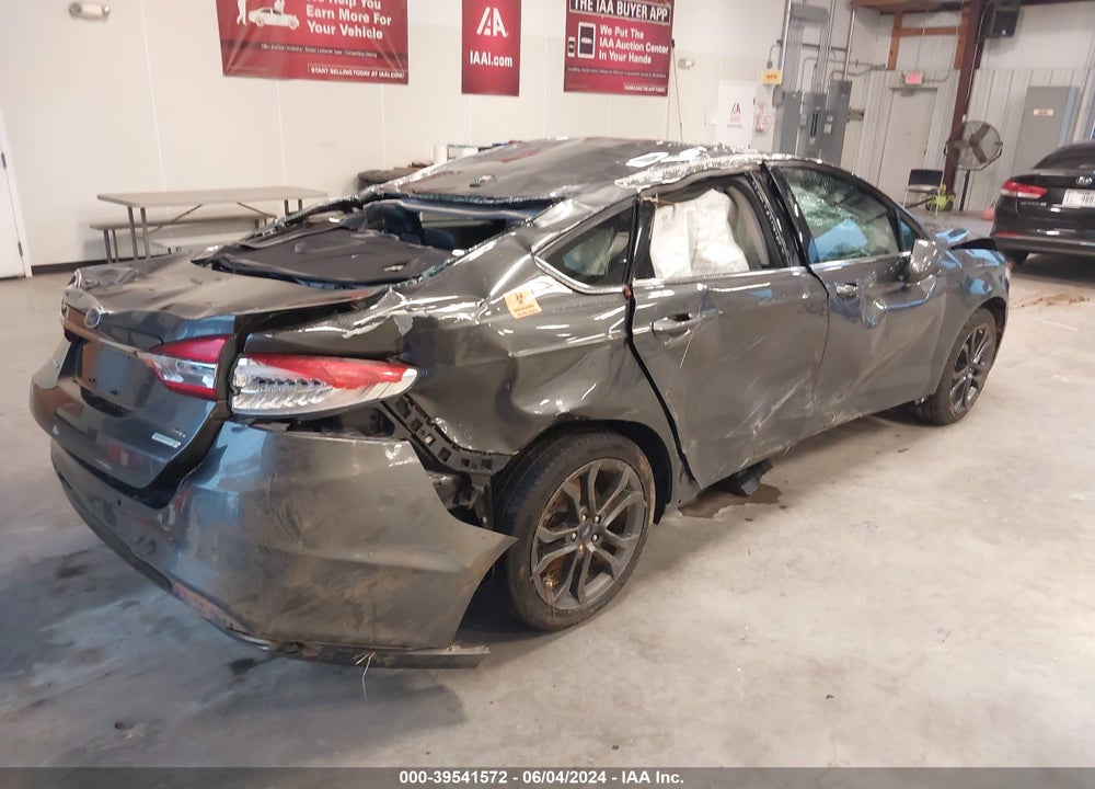 2018 FORD FUSION SE VIN: 3FA6P0H92JR176449