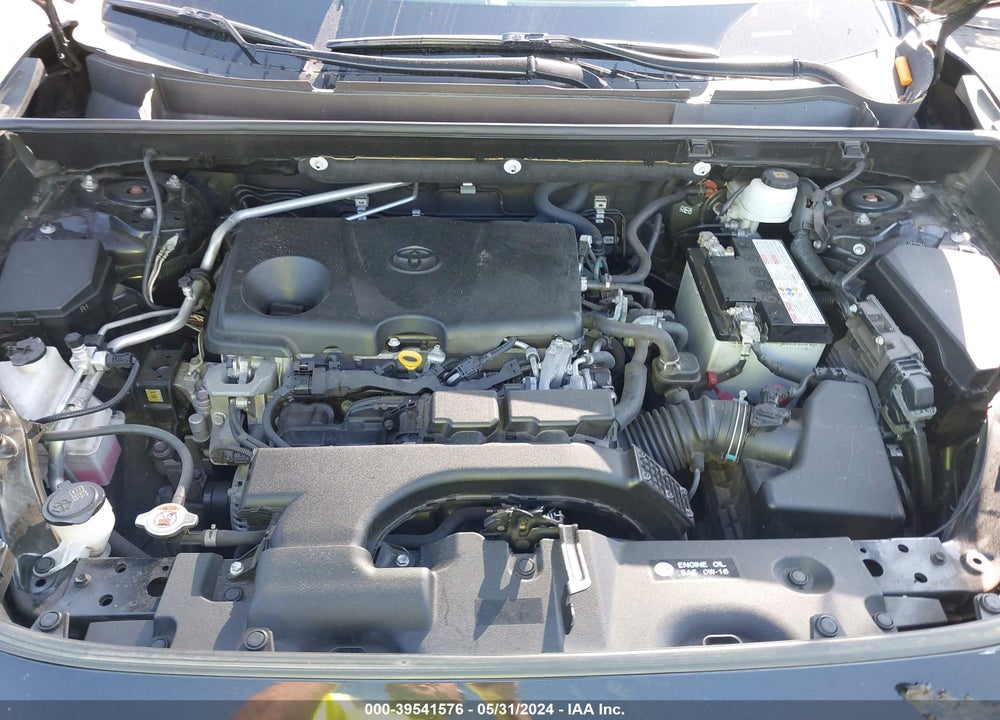 2019 TOYOTA RAV4 XLE VIN: JTMP1RFV6KJ006658