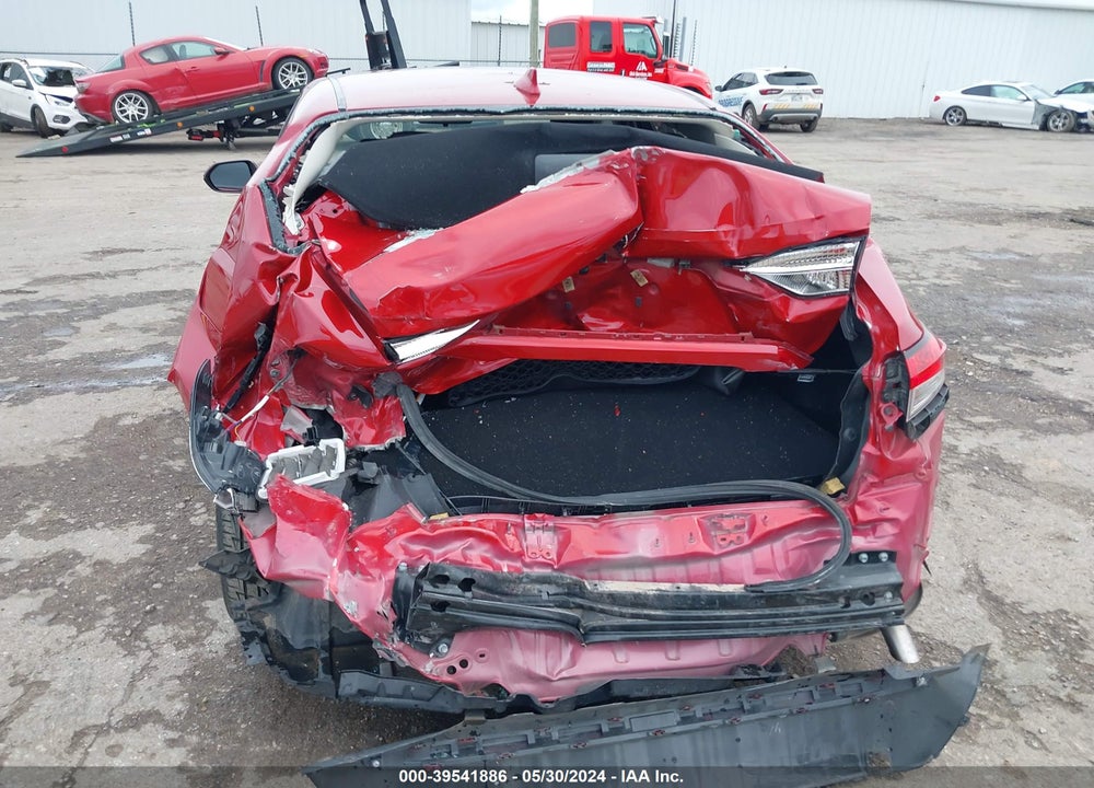 2020 TOYOTA COROLLA LE VIN: JTDEPRAE2LJ084059