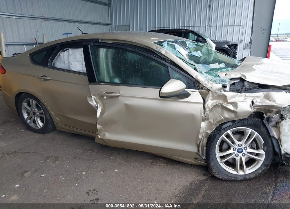 2018 FORD FUSION SE VIN: 3FA6P0H73JR176667