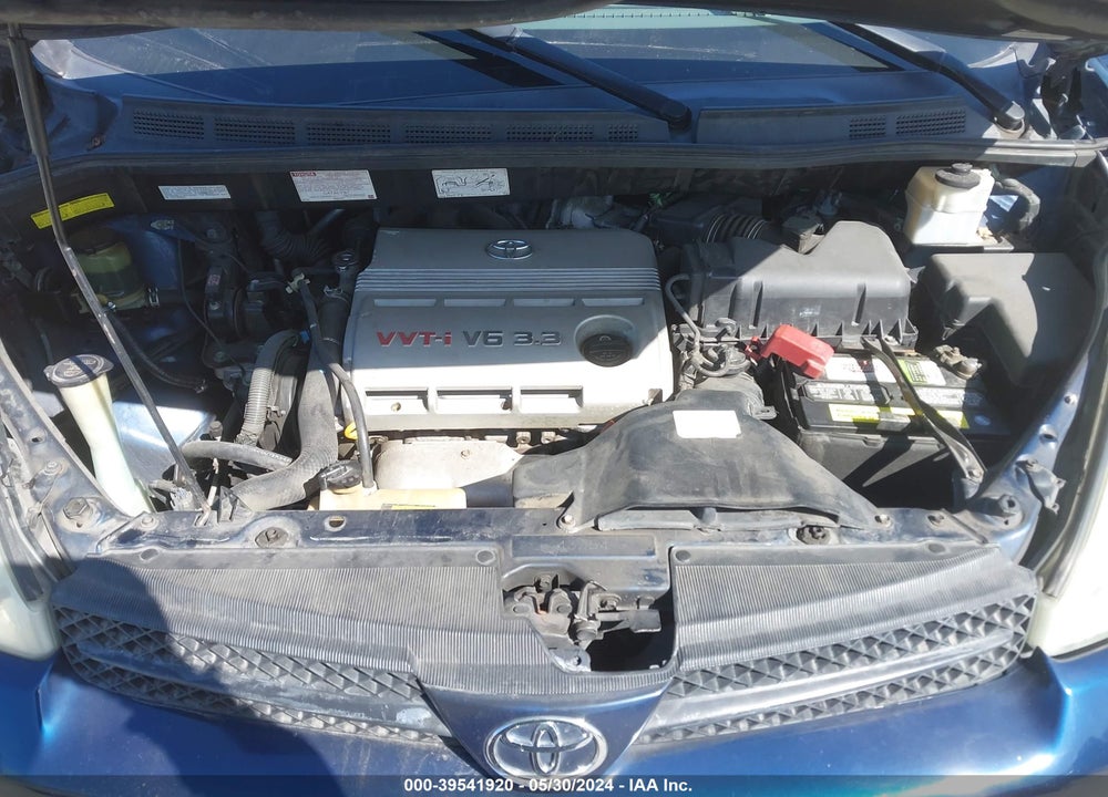 2004 TOYOTA SIENNA XLE VIN: 5TDBA22CX4S014984