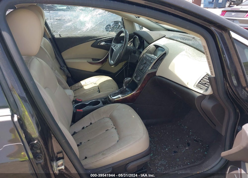 2014 BUICK VERANO LEATHER GROUP VIN: 1G4PS5SK7E4152177