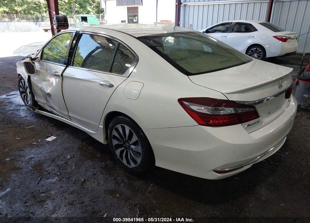 2017 HONDA ACCORD HYBRID TOURING VIN: JHMCR6F76HC013371
