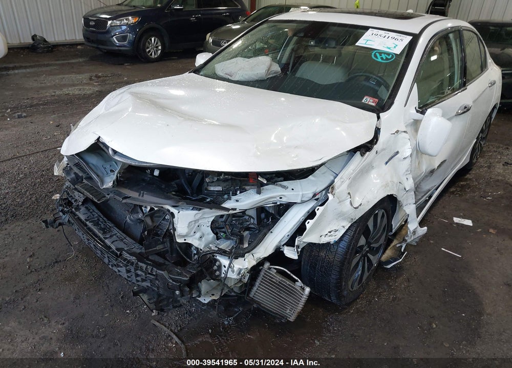 2017 HONDA ACCORD HYBRID TOURING VIN: JHMCR6F76HC013371