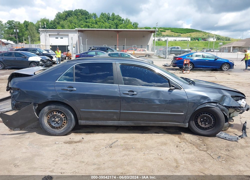 2005 HONDA ACCORD 2.4 LX VIN: 1HGCM56405A146698