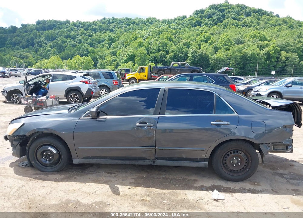 2005 HONDA ACCORD 2.4 LX VIN: 1HGCM56405A146698