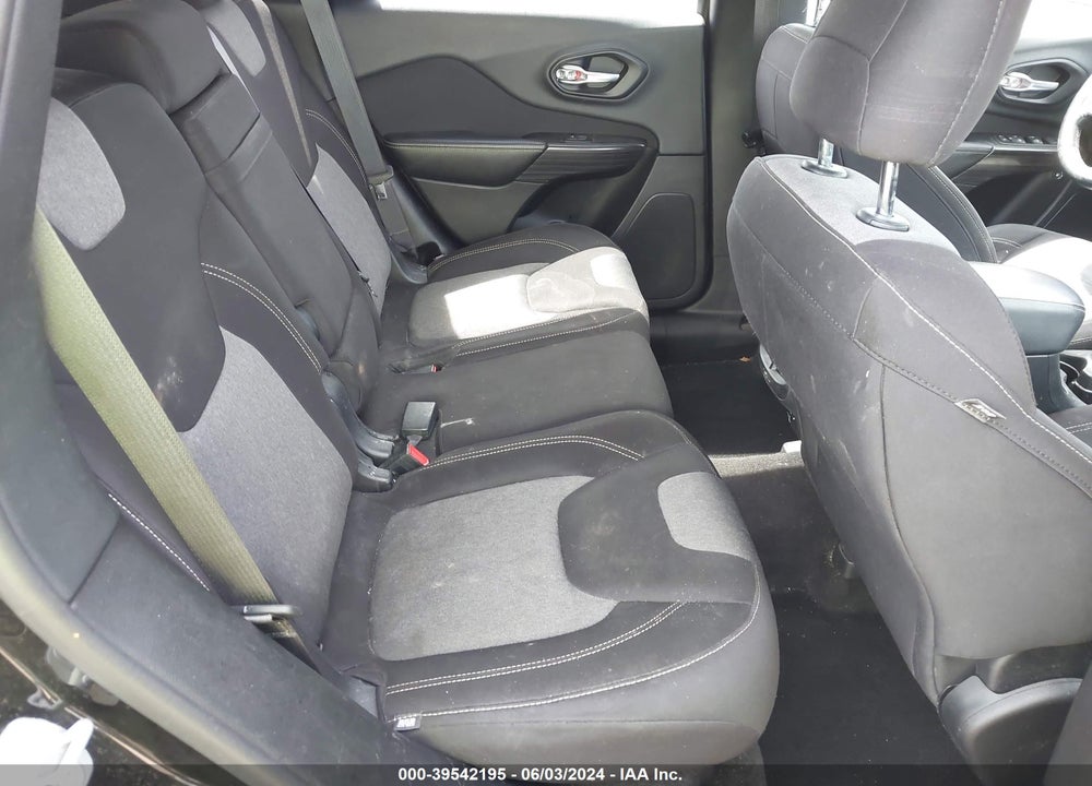 2014 JEEP CHEROKEE LATITUDE VIN: 1C4PJLCS8EW232070