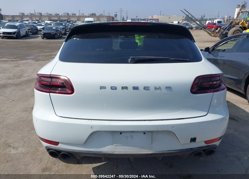 2016 PORSCHE MACAN S VIN: WP1AB2A59GLB44674