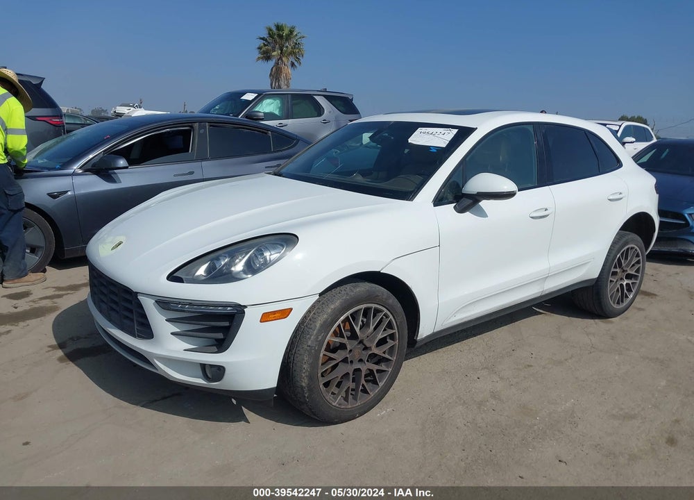 2016 PORSCHE MACAN S VIN: WP1AB2A59GLB44674