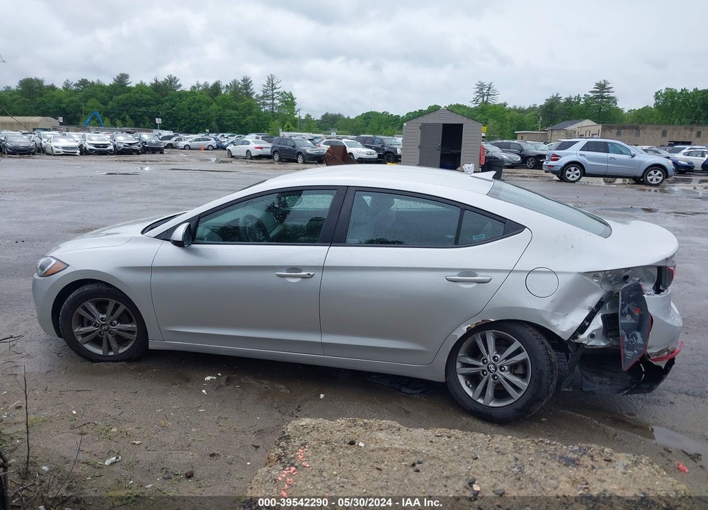 2018 HYUNDAI ELANTRA SEL VIN: 5NPD84LF9JH317054