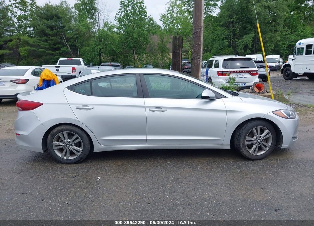 2018 HYUNDAI ELANTRA SEL VIN: 5NPD84LF9JH317054