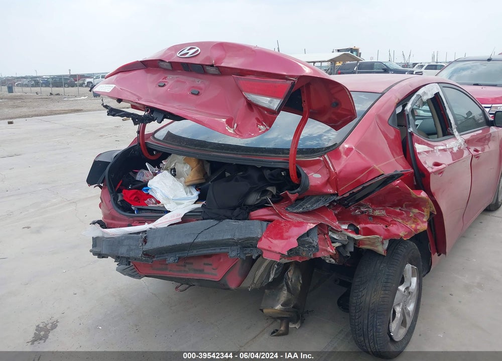 2015 HYUNDAI ELANTRA SE VIN: KMHDH4AE2FU311051
