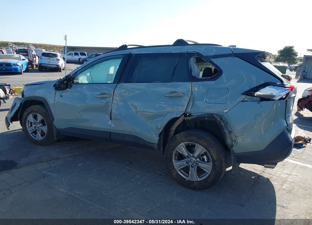2023 TOYOTA RAV4 XLE VIN: 2T3W1RFV1PW291631