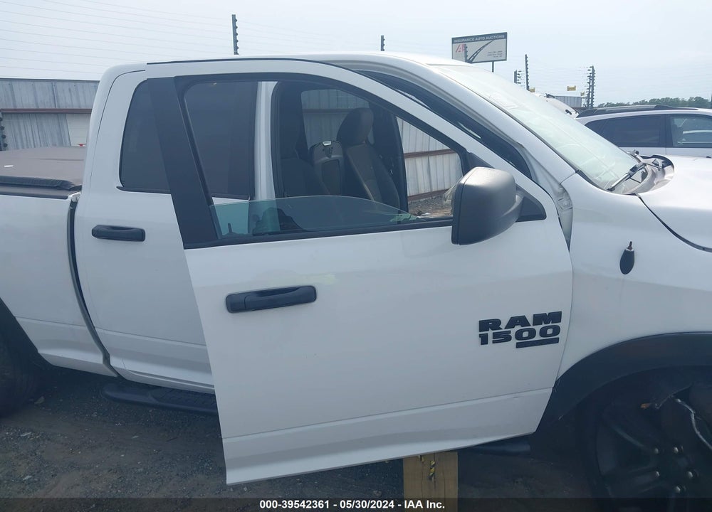 2021 RAM 1500 CLASSIC WARLOCK QUAD CAB 4X2 6'4 BOX VIN: 1C6RR6GG3MS513263