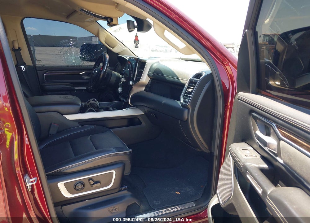 2020 RAM 1500 LAIE  4X4 5'7 BOX VIN: 1C6SRFJT1LN225939