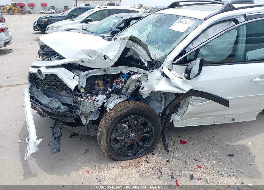 2024 TOYOTA RAV4 SE HYBRID VIN: 4T3T6RFV9RU158901