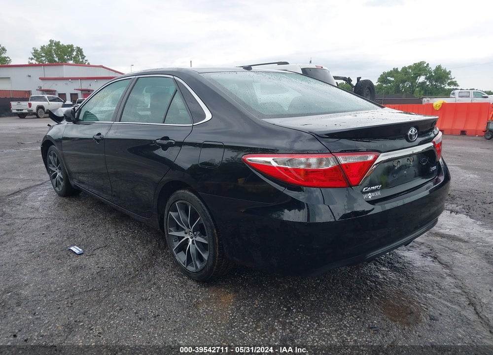 2015 TOYOTA CAMRY XSE VIN: 4T1BF1FK4FU955645