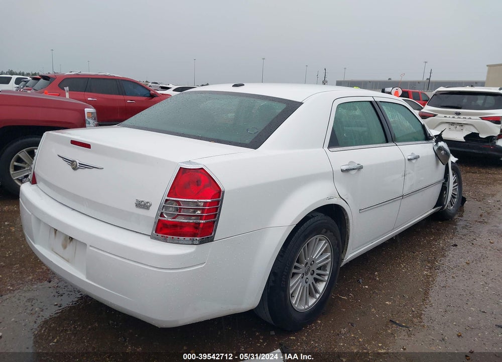 2010 CHRYSLER 300 TOURING/SIGNATURE SERIES/EXECUTIVE SERIES VIN: 2C3CA5CV6AH265666