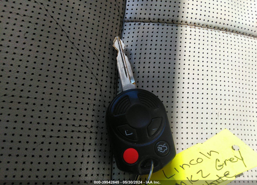 2007 LINCOLN MKZ VIN: 3LNHM26T77R649630