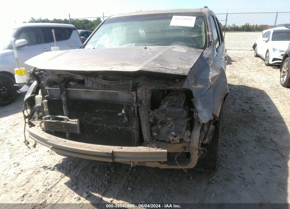 2011 HONDA PILOT EX-L VIN: 5FNYF3H52BB045593