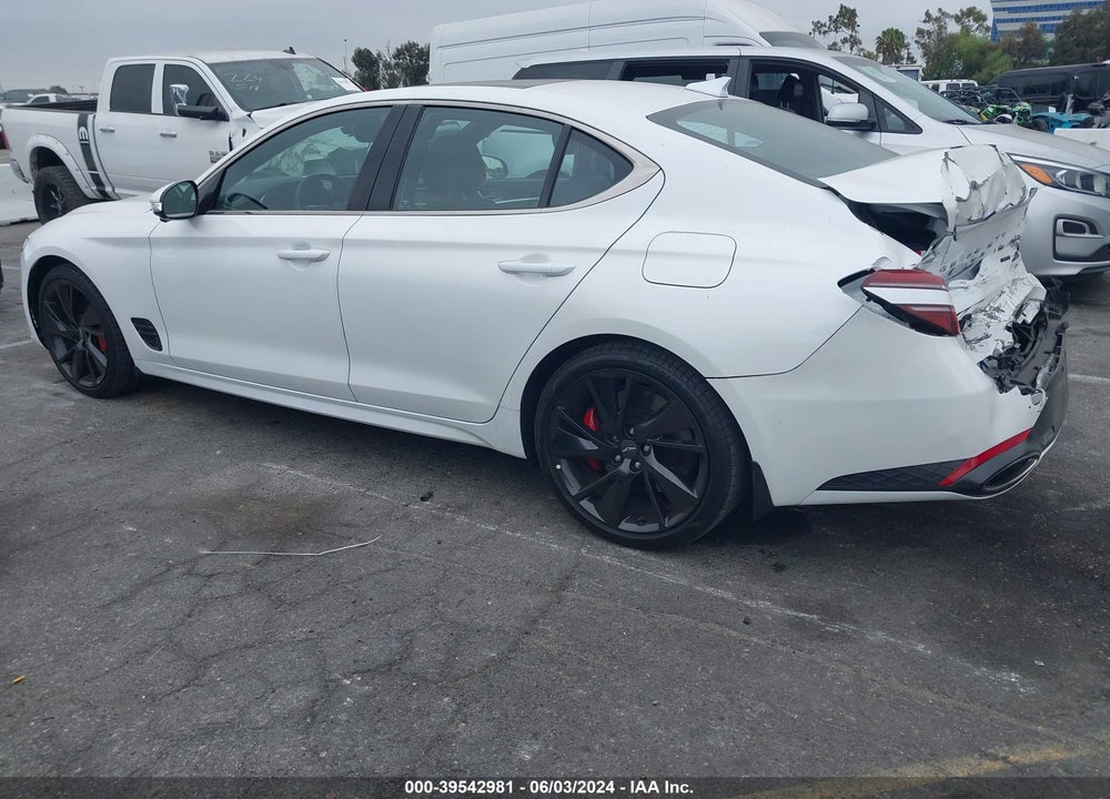 2022 GENESIS G70 3.3T RWD VIN: KMTG54TE9NU099062