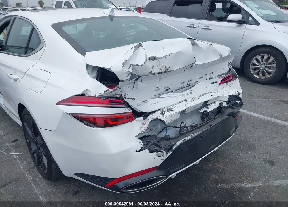 2022 GENESIS G70 3.3T RWD VIN: KMTG54TE9NU099062