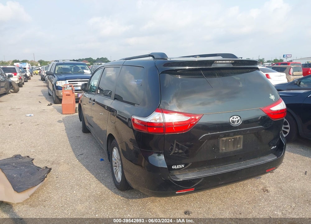 2016 TOYOTA SIENNA XLE 8 PASSENGER VIN: 5TDYK3DC5GS691181