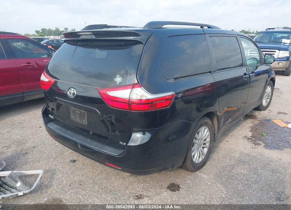 2016 TOYOTA SIENNA XLE 8 PASSENGER VIN: 5TDYK3DC5GS691181