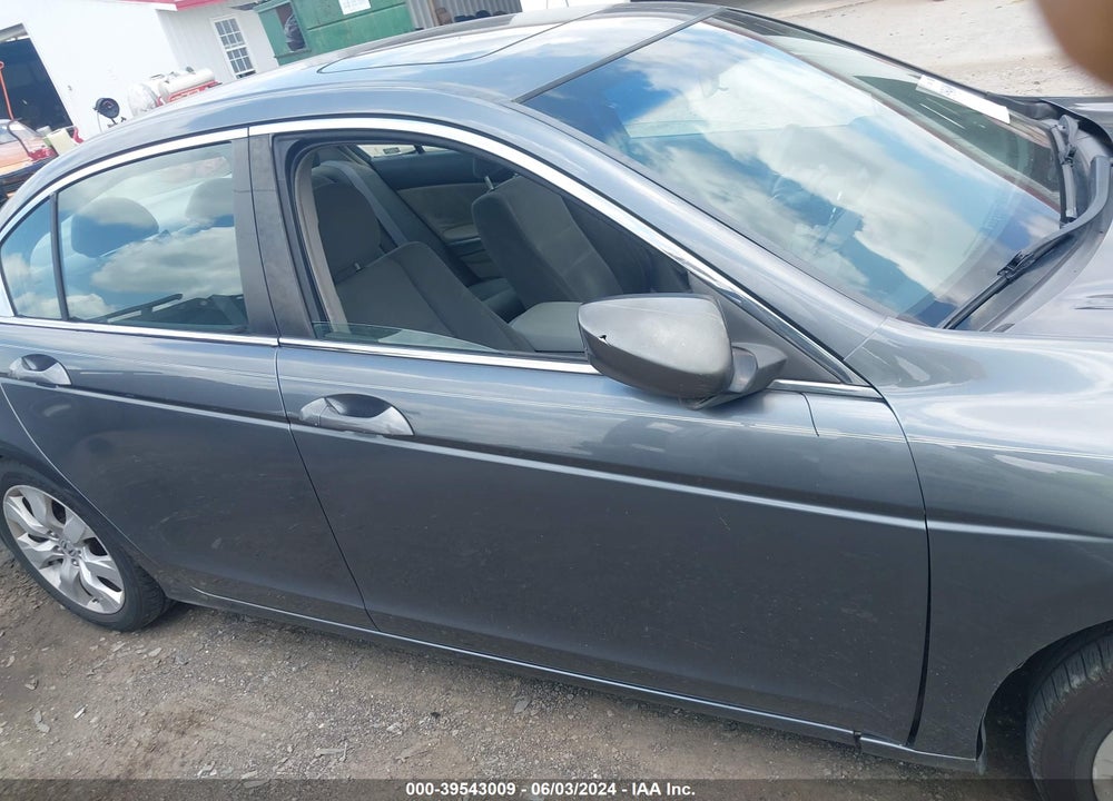 2008 HONDA ACCORD 2.4 EX VIN: 1HGCP26728A036868