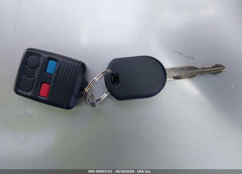 2008 FORD FOCUS SE/SES VIN: 1FAHP35N28W185641