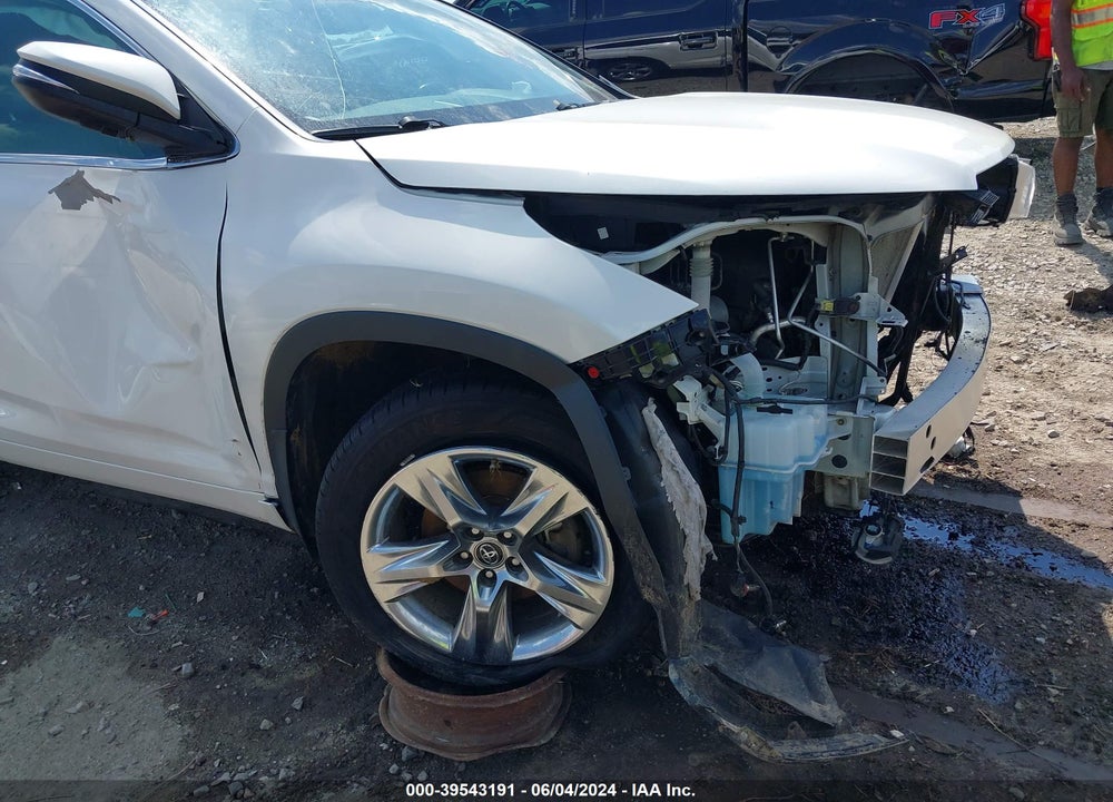 2016 TOYOTA HIGHLANDER LIMITED V6 VIN: 5TDDKRFH7GS330111