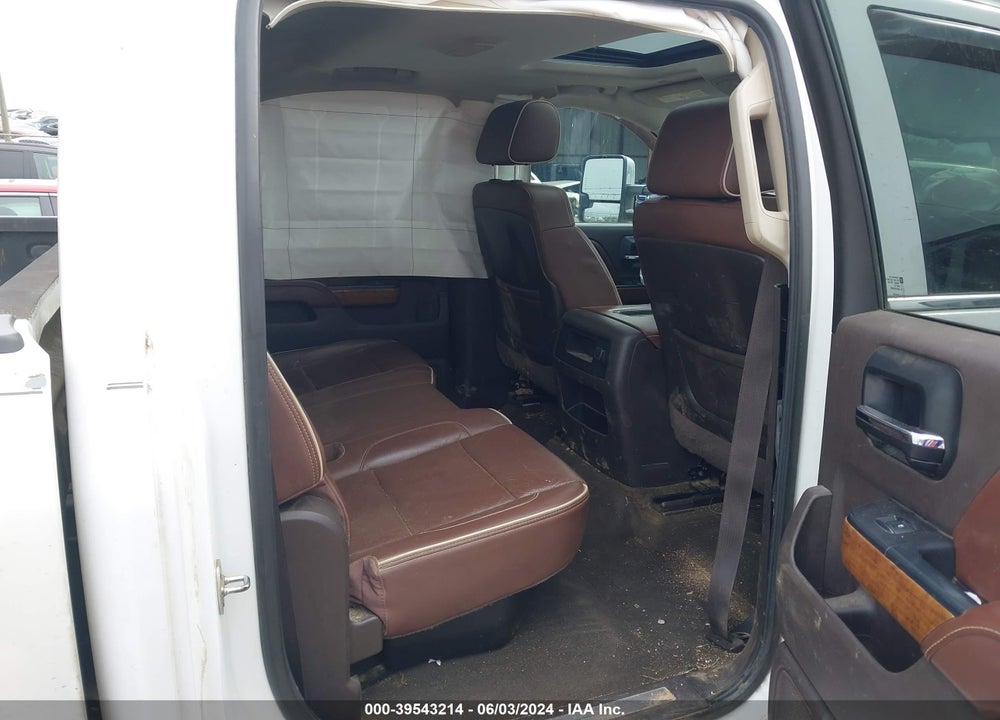2015 CHEVROLET SILVERADO 2500HD HIGH COUNTRY VIN: 1GC1KXE81FF644280