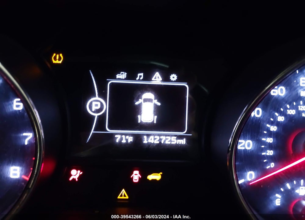 2016 KIA SEDONA EX VIN: KNDMC5C11G6143895