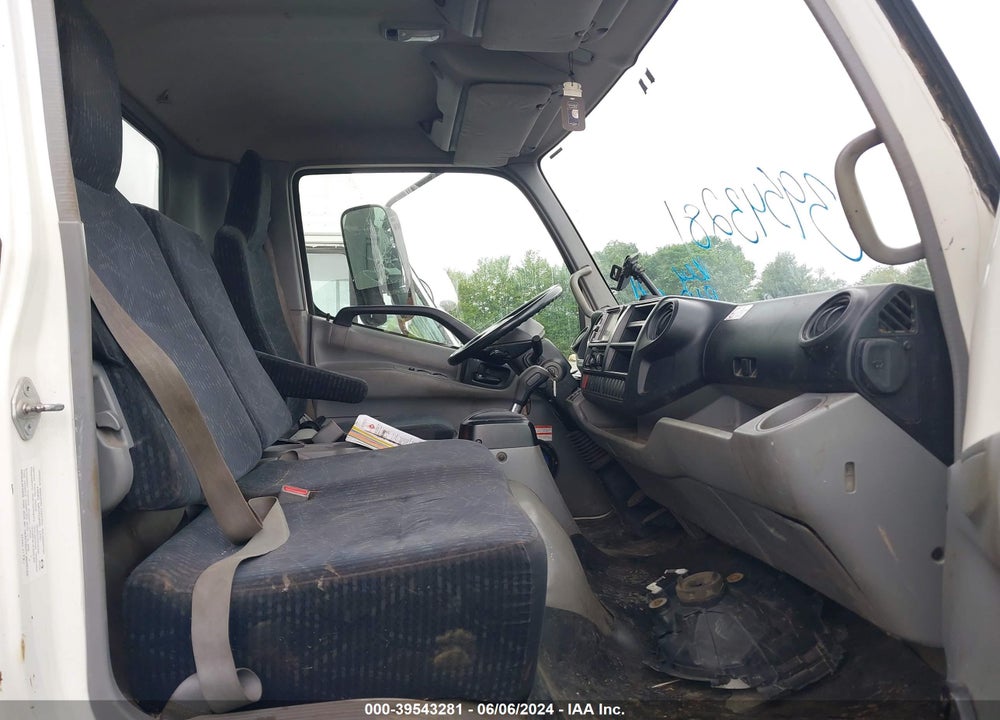 2016 HINO 155 VIN: JHHXDM1H7GK003455