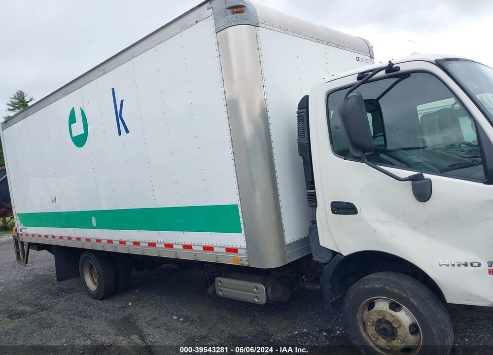 2016 HINO 155 VIN: JHHXDM1H7GK003455